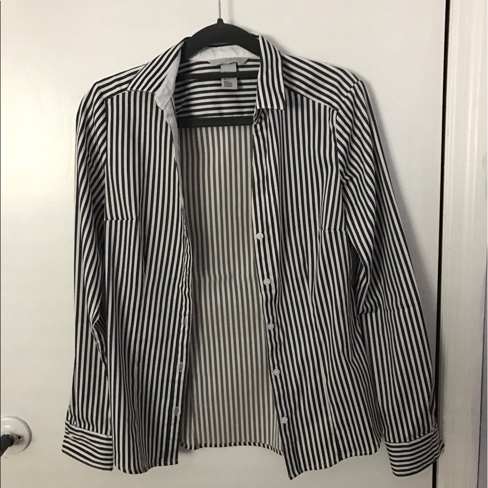 4/$25 Dressy striped shirt